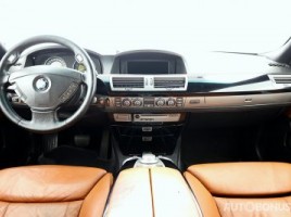 BMW 745 | 4