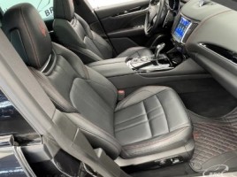 Maserati Levante, 3.0 l., cross-country | 4