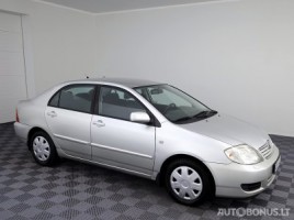 Toyota Corolla saloon