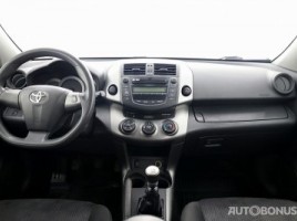 Toyota RAV4 | 4