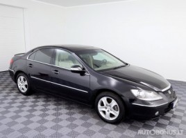 Honda Legend sedanas