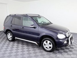 Mercedes-Benz ML270 внедорожник
