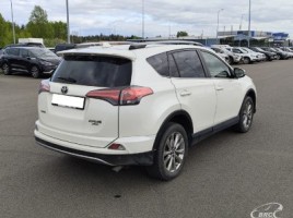 Toyota RAV4 cross-country