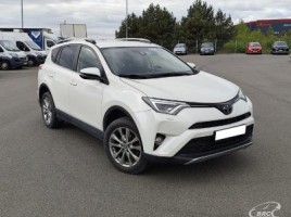 Toyota RAV4 | 1