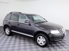 Volkswagen Touareg внедорожник