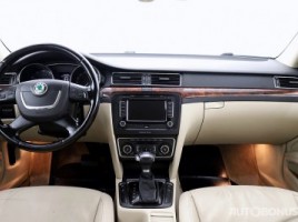 Skoda Superb, 1.8 l., saloon | 4