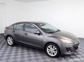 Mazda 3 седан
