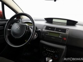 Citroen C4, 1.6 l., hatchback | 4