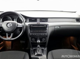 Skoda Superb, 1.6 l., saloon | 4