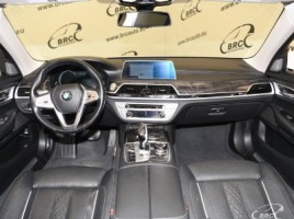 BMW 750 | 2