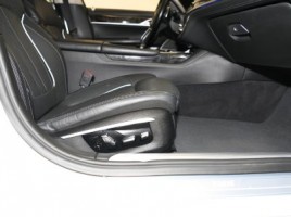 BMW 750 | 4