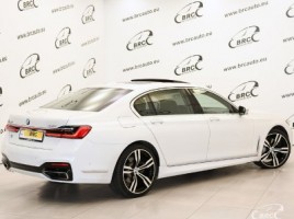 BMW 750 | 1