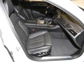 BMW 750 | 3
