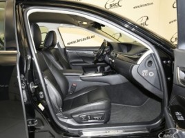 Lexus GS 300h, 2.5 l., Седан | 3