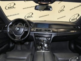 BMW 750 | 2