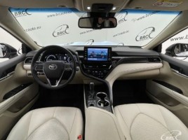 Toyota Camry | 4