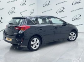 Toyota Auris, 1.3 l., Хэтчбек | 1
