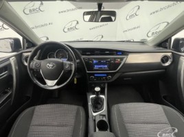 Toyota Auris, 1.3 l., Хэтчбек | 2