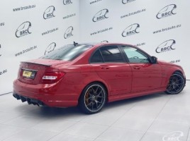 Mercedes-Benz C63 AMG | 1
