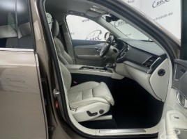 Volvo XC90 | 3