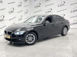 BMW 318 седан