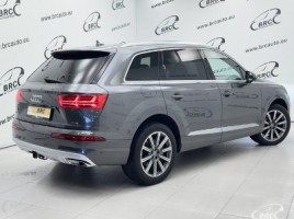 Audi Q7 | 1