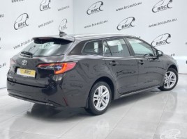 Toyota Corolla | 1