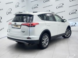 Toyota RAV4 | 1