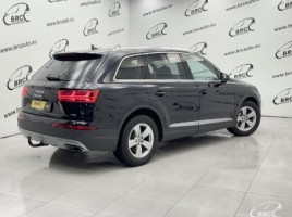 Audi Q7 | 1