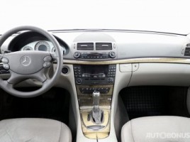 Mercedes-Benz E320 | 4
