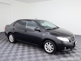 Toyota Corolla saloon