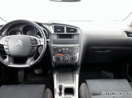 Citroen C4, 1.6 l., hatchback | 4