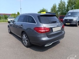 Mercedes-Benz C200 | 3