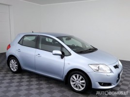 Toyota Auris hatchback