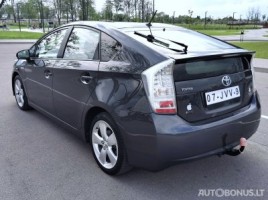 Toyota Prius | 4