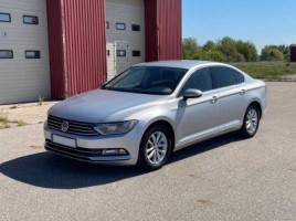 Volkswagen Passat saloon