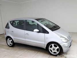 Mercedes-Benz A190 хэтчбек