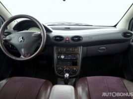 Mercedes-Benz A190 | 4
