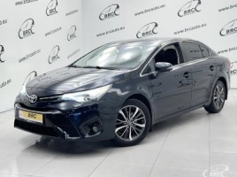 Toyota Avensis sedanas
