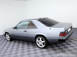 Mercedes-Benz E230 | 3