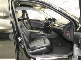 Mercedes-Benz E220 | 3
