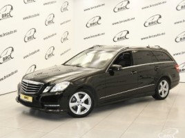 Mercedes-Benz E220 universalas