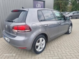 Volkswagen Golf, 1.6 l., hatchback | 4