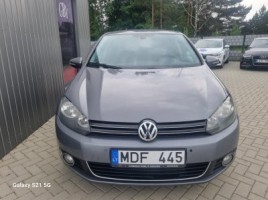 Volkswagen Golf, 1.6 l., hatchback | 1