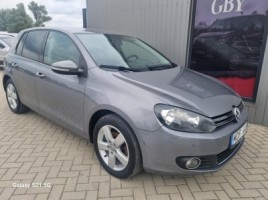 Volkswagen Golf, 1.6 l., hatchback | 3