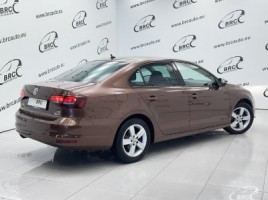 Volkswagen Jetta | 3