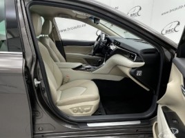 Toyota Camry | 3