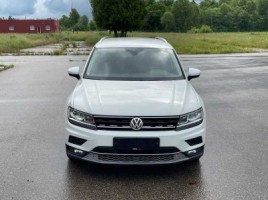Volkswagen Tiguan | 1