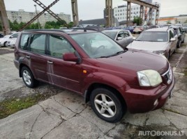 Nissan X-Trail внедорожник