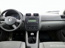 Volkswagen Golf | 4